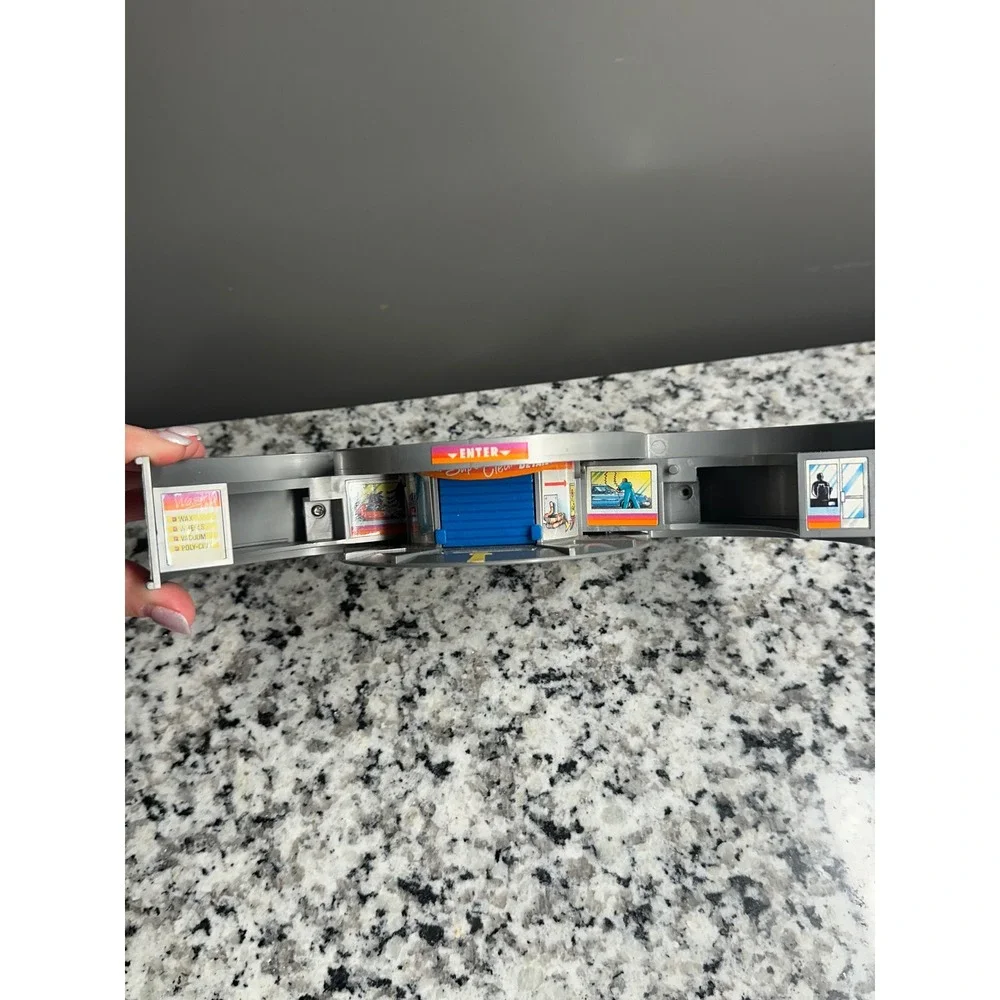 (1989)‎ Micro Machines Car Wax 